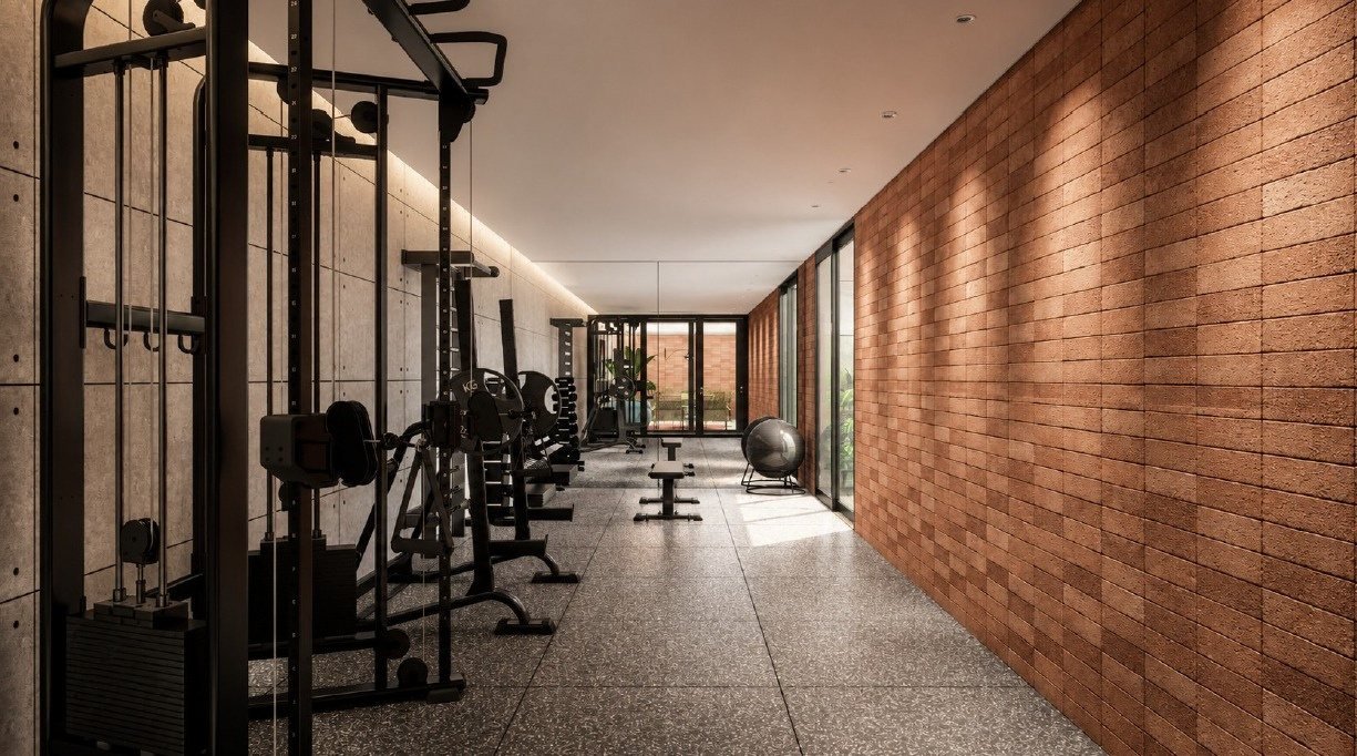 Academia com equipamentos de musculação